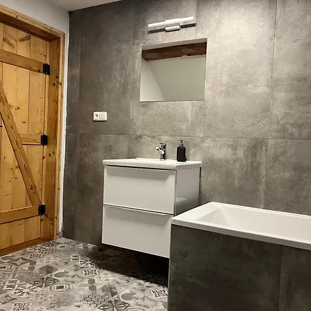 Apartament Kanteho Grunt *
